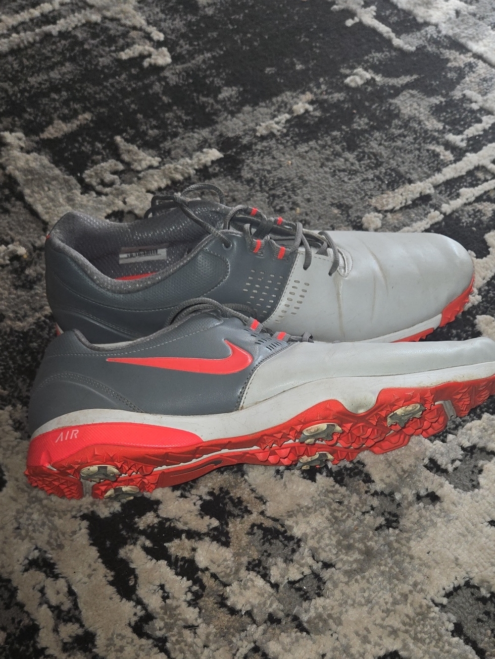 Nike Men’s Gray and Red Athletic Golf Shoes